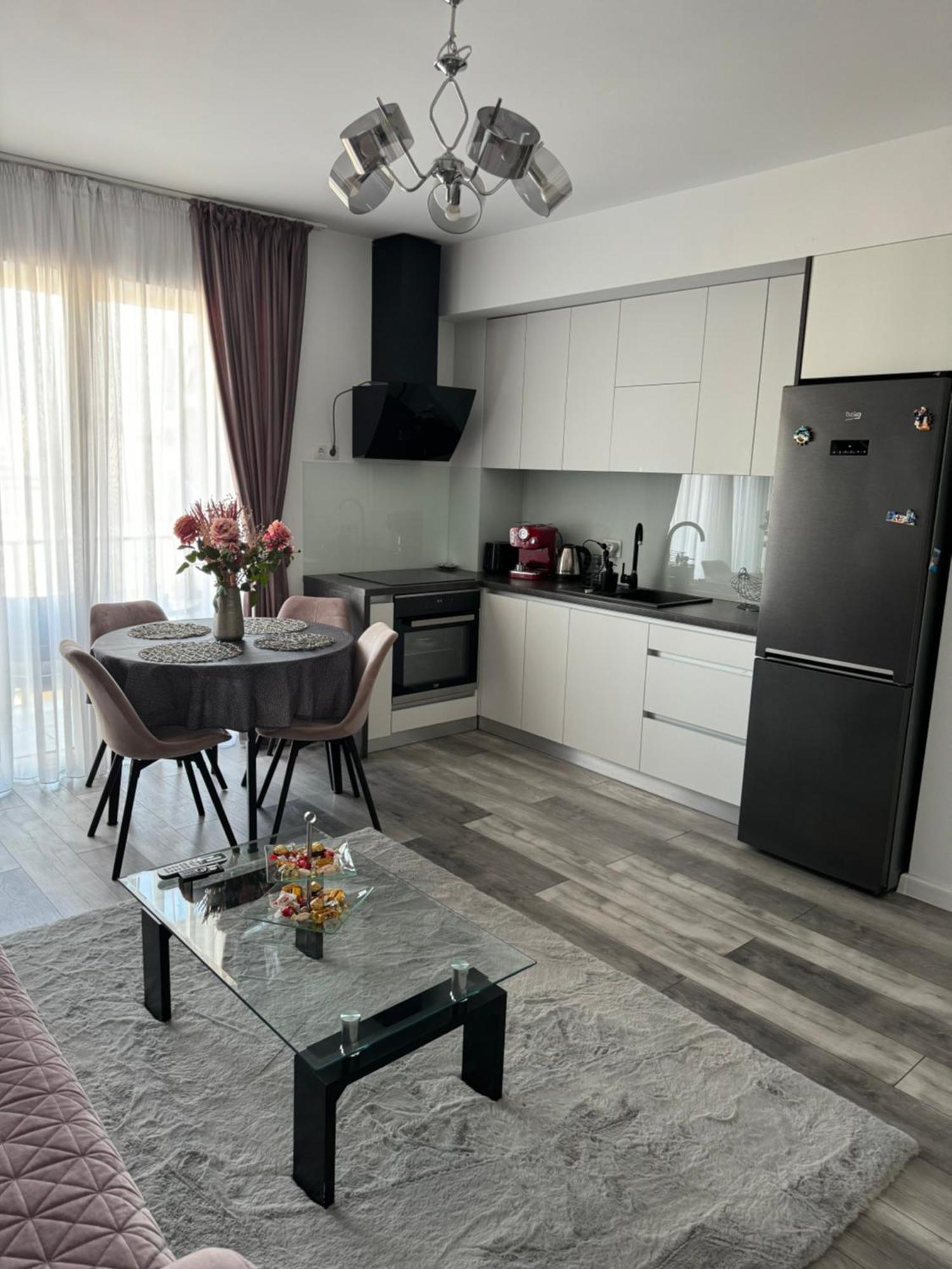 Apartamento Magnific Oradea Exterior foto